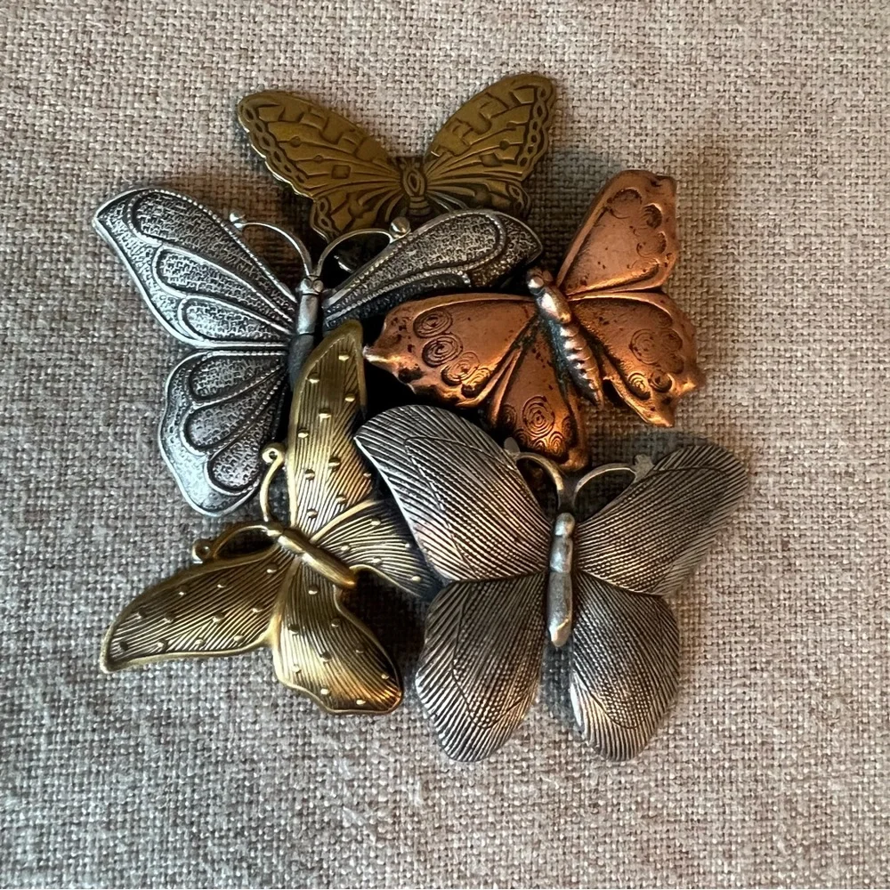 Vintage Butterfly Pin - Picture 6 of 6